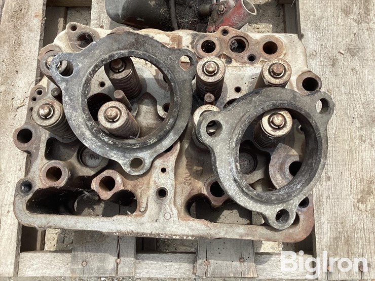 cummins-big-cam-heads,-15.5"-fly-wheel,-cab-jack,-rocker-box-w/-cover-image-13