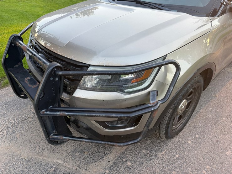 2016-ford-explorer-police-interceptor-image-9