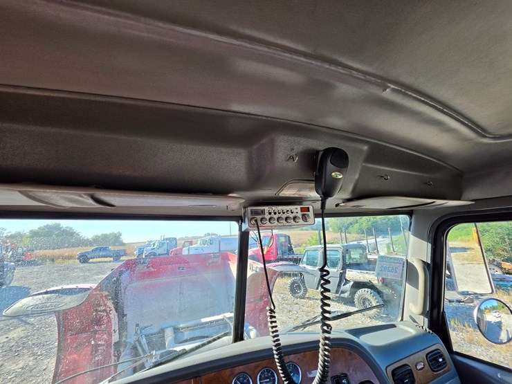 2006-peterbilt-378-image-73