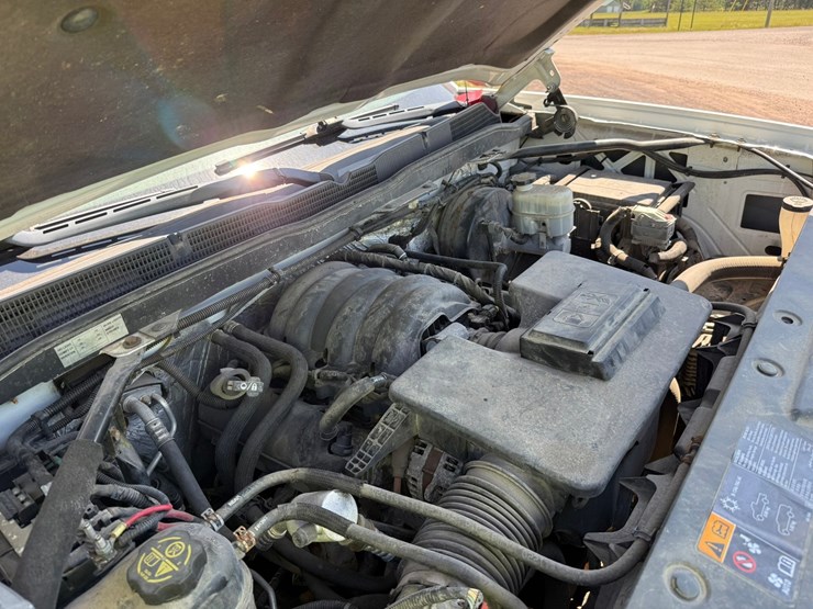 2014-chevrolet-1500-image-10