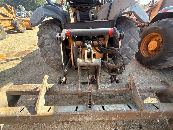 #2483-•-2009-case-570mxt-series-3-skip-loader-image-22