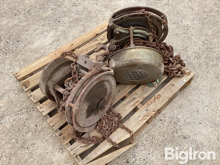 yale-spur-geared-chain-hoist-image-3
