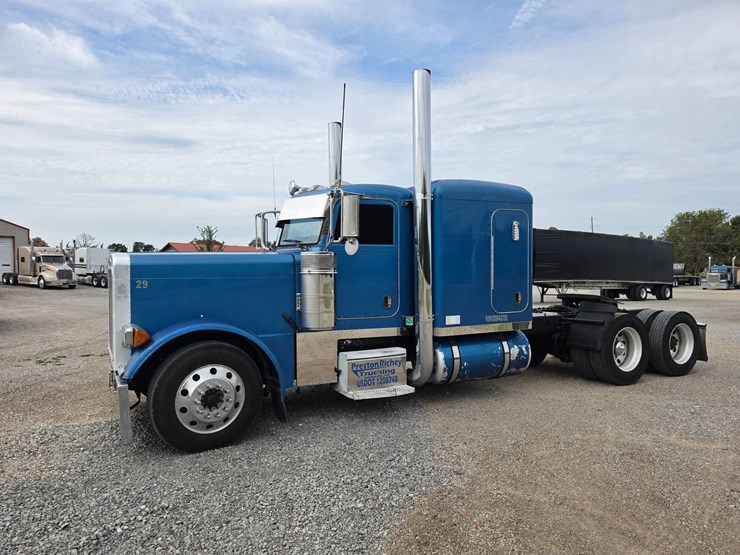 2005-peterbilt-379-image-5