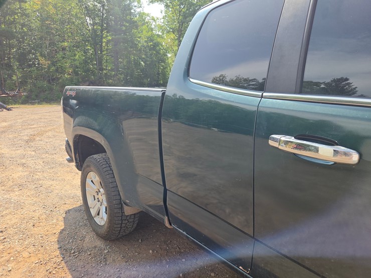 2015-chevrolet-colorado-image-12