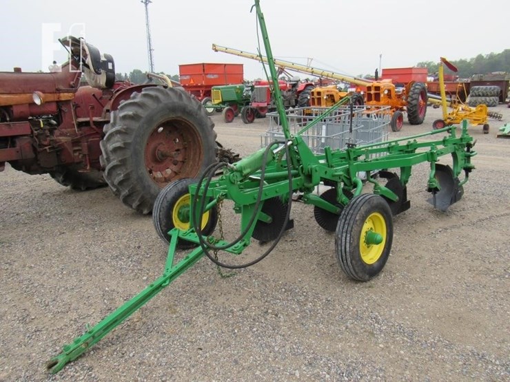 john-deere-14-image-1