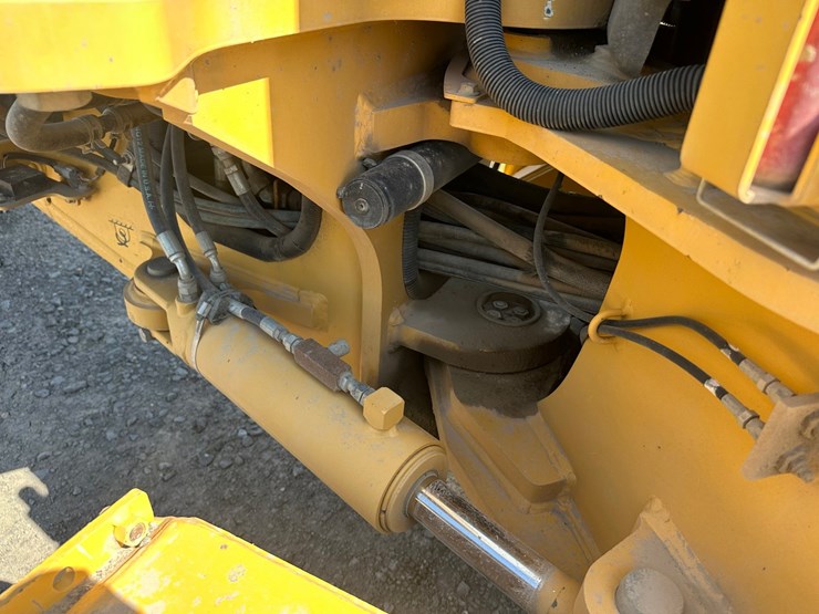 2013-deere-872gp-image-72