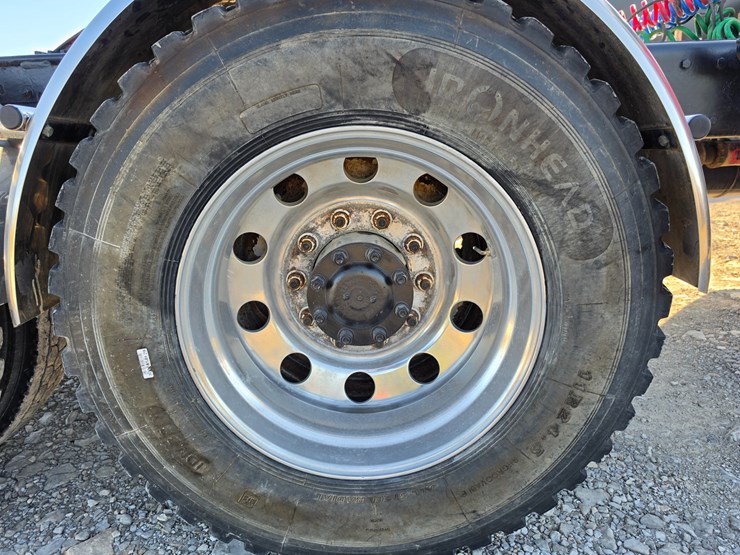 2006-peterbilt-378-image-110
