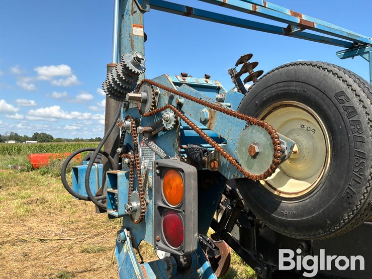 1997-kinze-2600-image-16