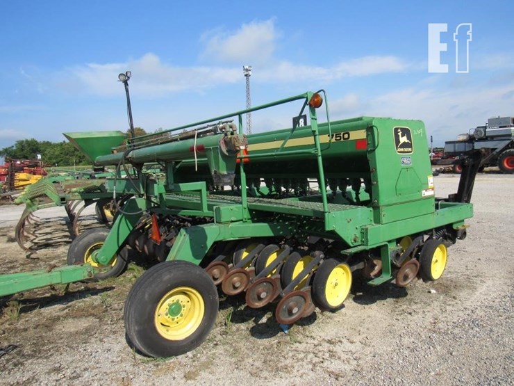 1993-john-deere-750-image-1