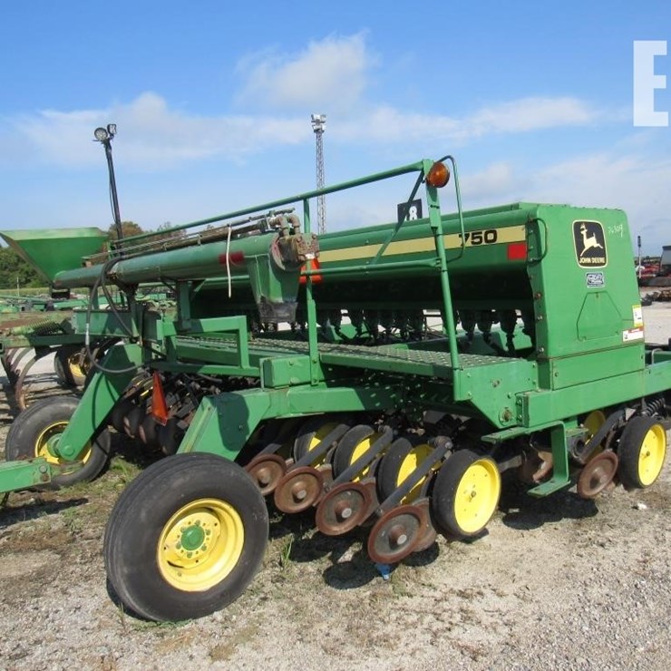 1993 JOHN DEERE 750