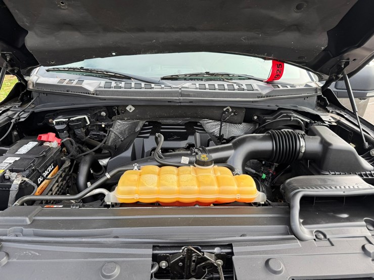 2015-ford-f150-xlt-image-40