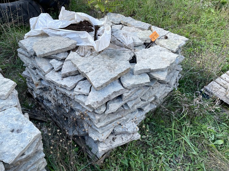 #1627-•-(2)-pallets-of-decorative-stone-image-2