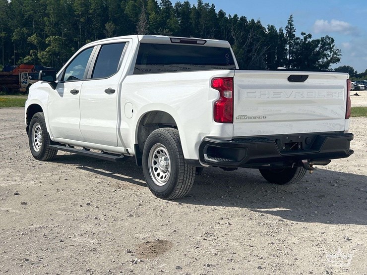 2020-chevrolet-silverado-1500-image-2