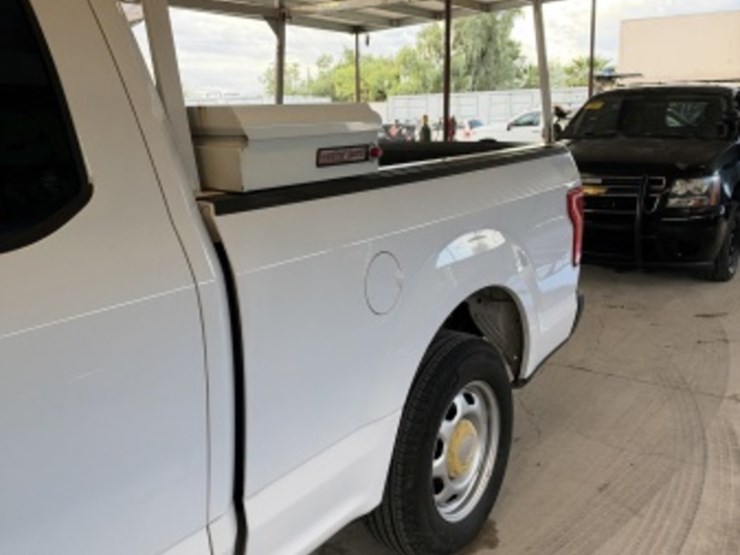 2017-ford-f150-image-5