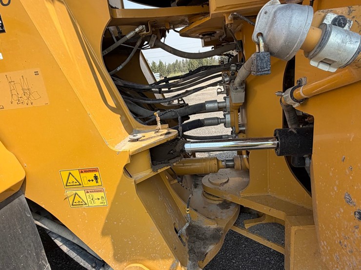 2018-caterpillar-980m-image-76