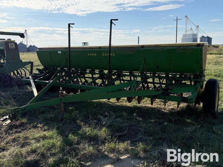 deere-tires-image-1