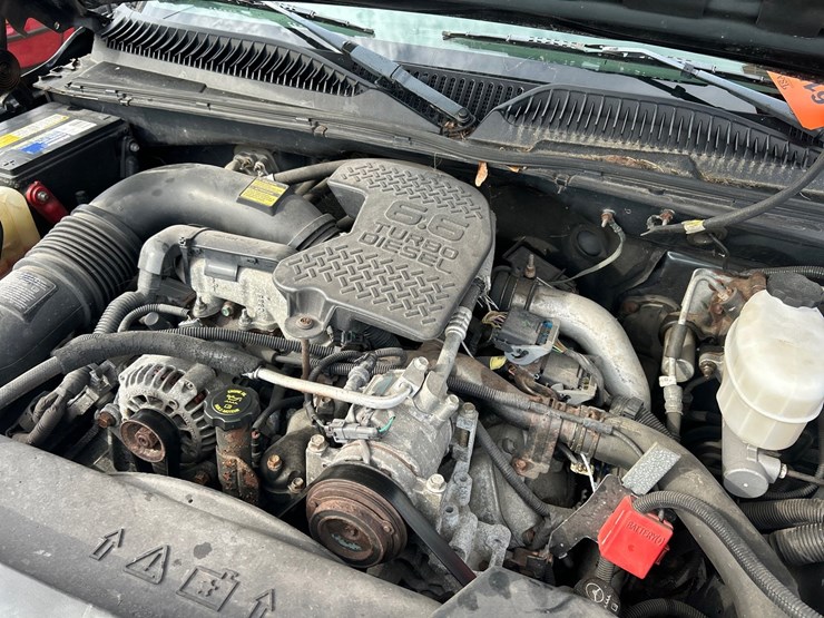 2005-gmc-sierra-2500-image-42