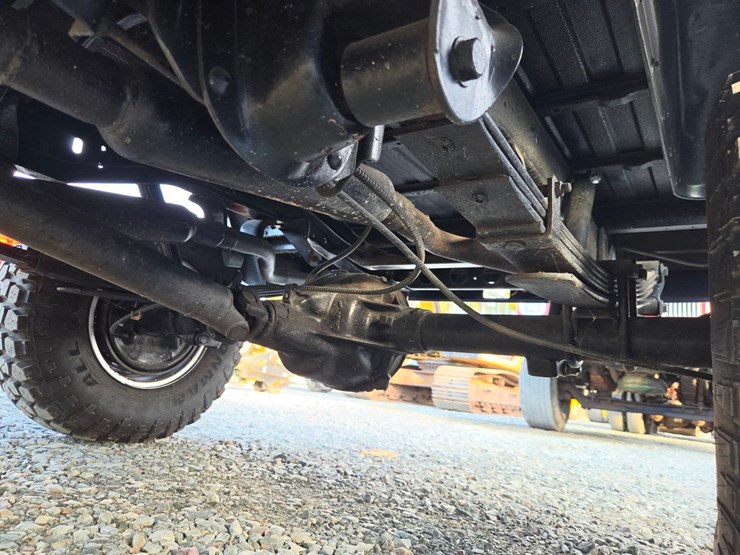 1985-chevrolet-k10-image-28