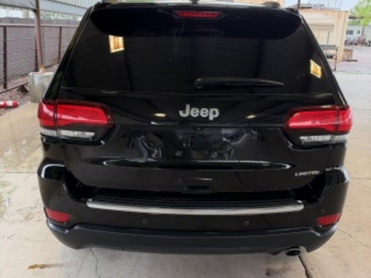 2019-jeep-cherokee-image-8