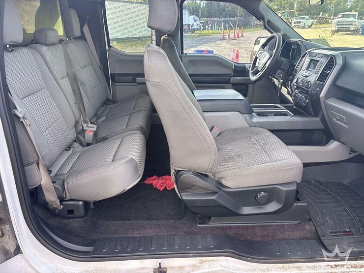 2015-ford-f150-image-23