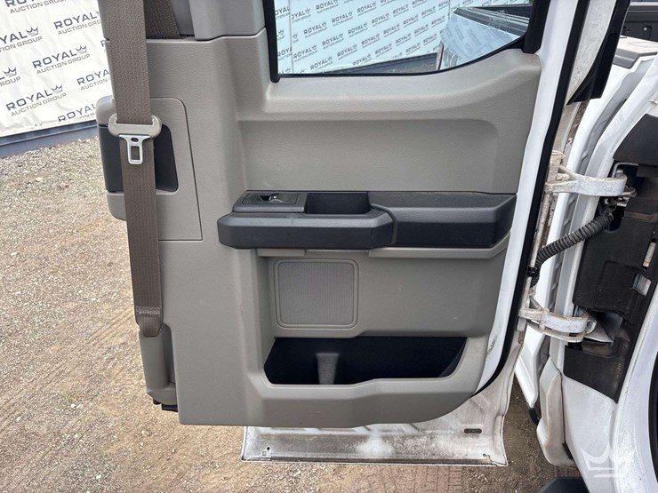 2017-ford-f150-image-22