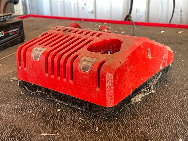 #5512-•-(3)-milwaukee-18v-batteries-and-charger-image-22
