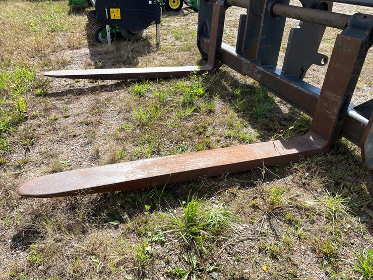 #1603-•-paladin-komatsu-wheel-loader-forks-image-8
