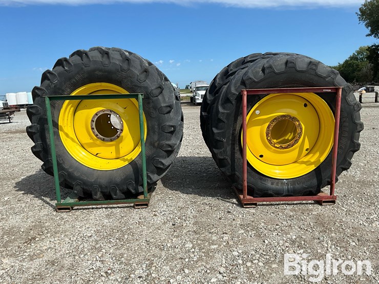 john-deere-r4044-image-2