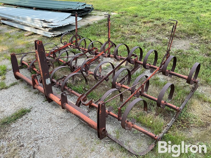 ford-228-spring-tooth-harrow-image-1
