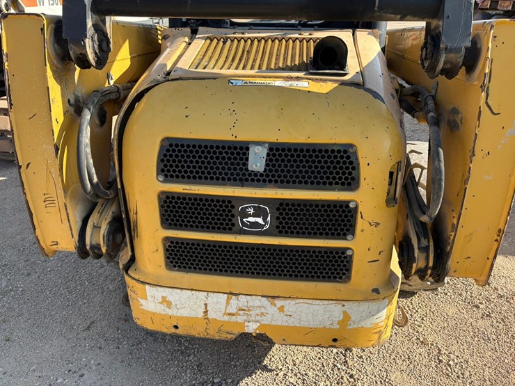 2003-john-deere-240-image-12
