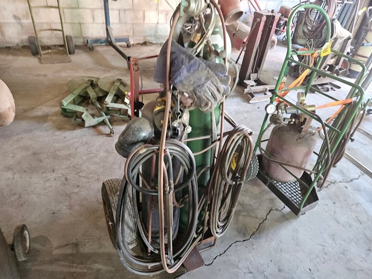 #8786-•-oxygen/acetylene-torch-cart-image-11