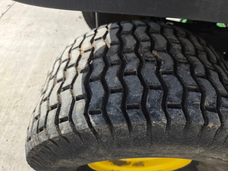 2013-john-deere-d130-image-36