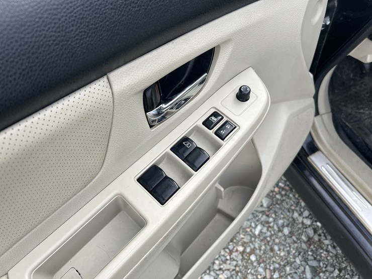 2013-subaru-crosstrek-image-45