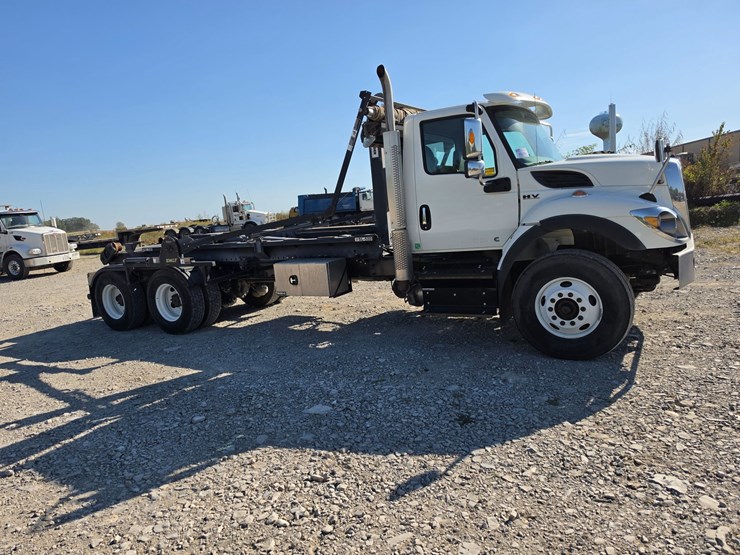 #25286-•-2021-international-hv607-truck-image-27