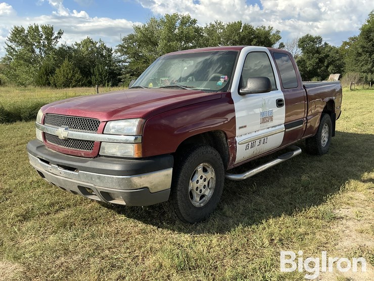 2004-chevrolet-silverado-1500-image-1
