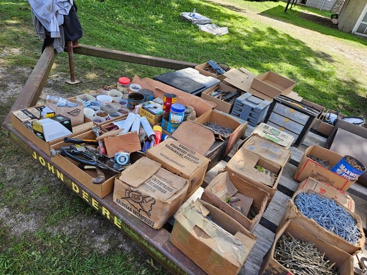 #8000-•-live-on-the-ground-only-items-image-11