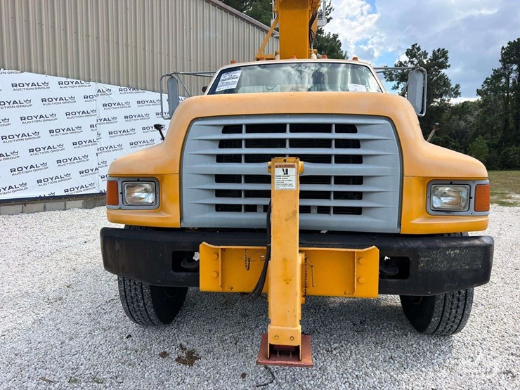 1997-ford-f800-image-17