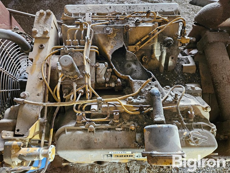 caterpillar-3208-image-12