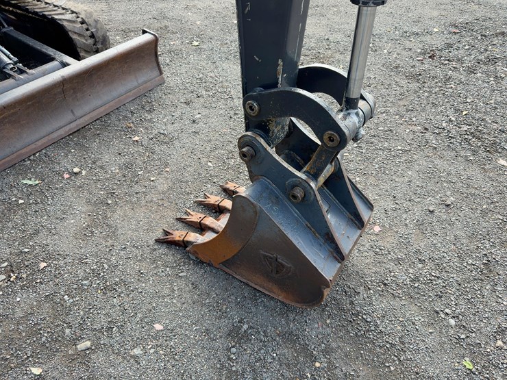 2020-deere-30g-image-8