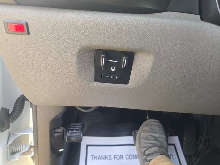 2013-gmc-sierra-3500-image-64