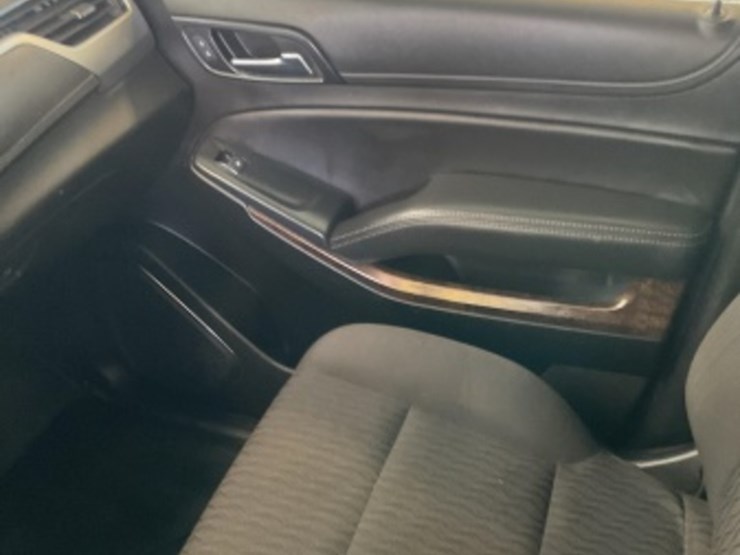 2019-chevrolet-tahoe-image-20