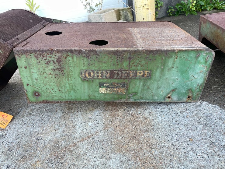 #4029-•-john-deere-sheet-metal-pieces-(04)-image-2