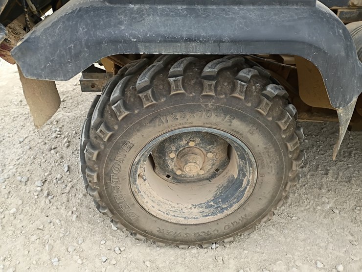 2013-kubota-rtv1100-image-54