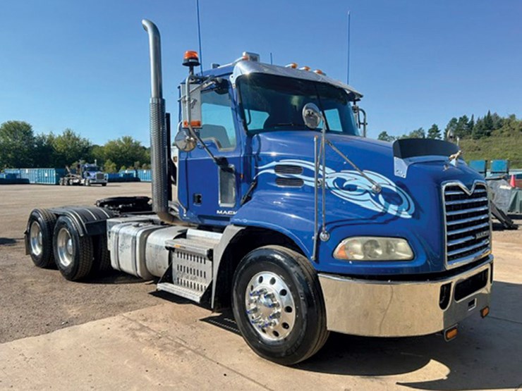 2014-mack-cxu613-image-1