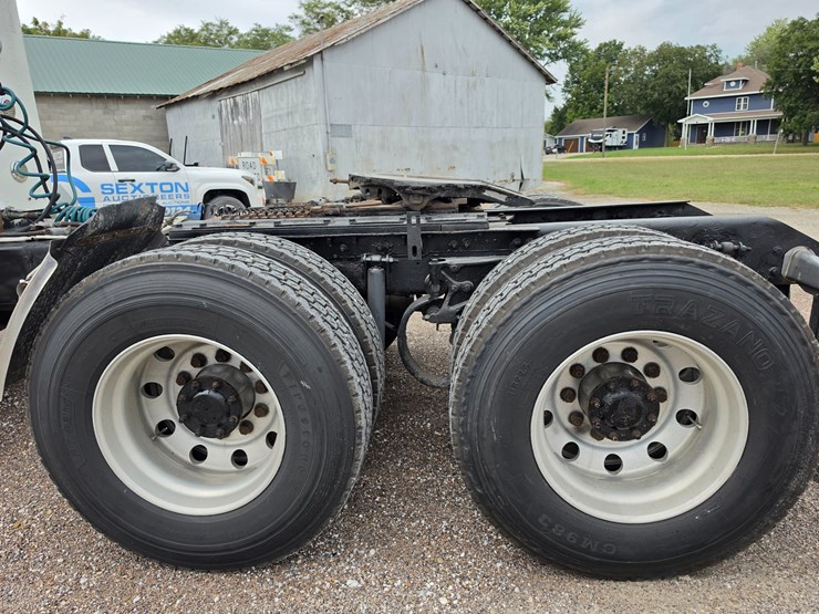 2007-kenworth-w900-image-118