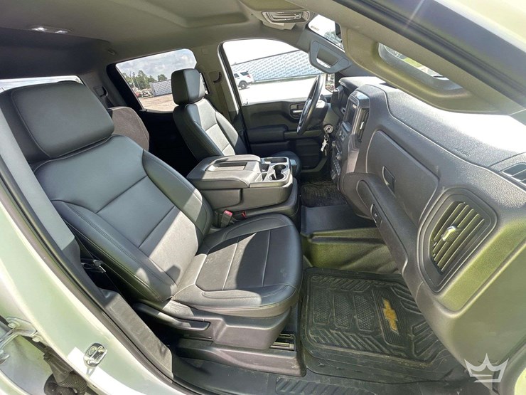 2020-chevrolet-silverado-1500-image-21