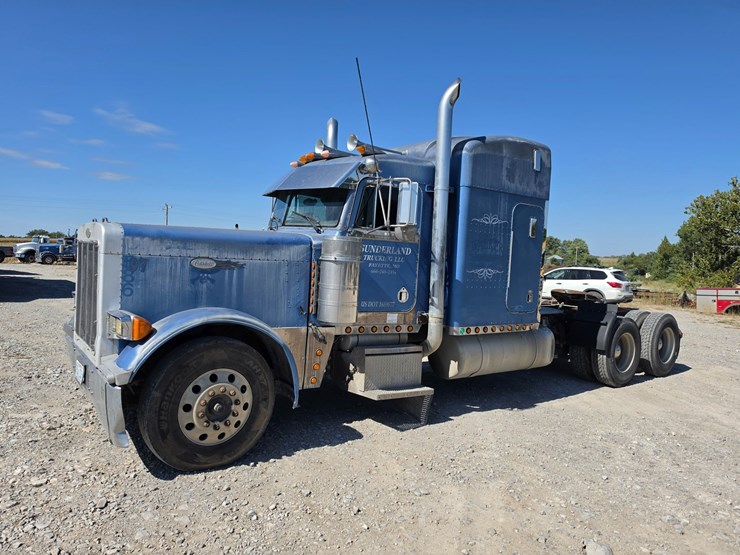 1997-peterbilt-379-image-4