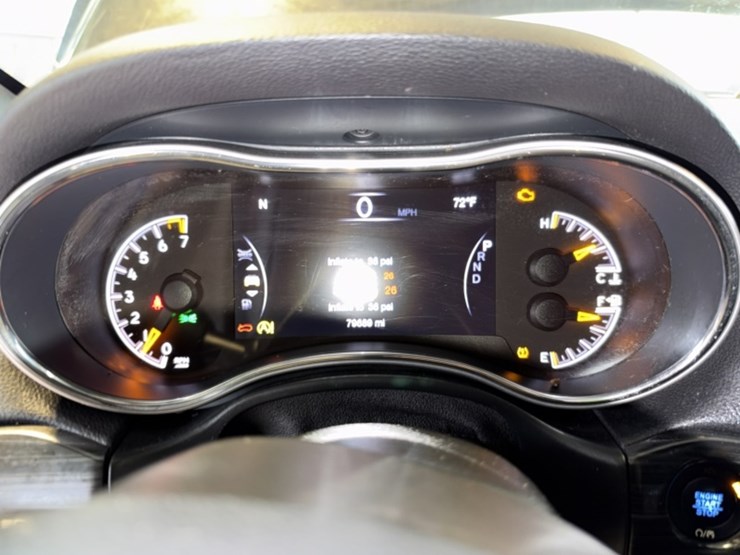 2019-jeep-cherokee-image-18