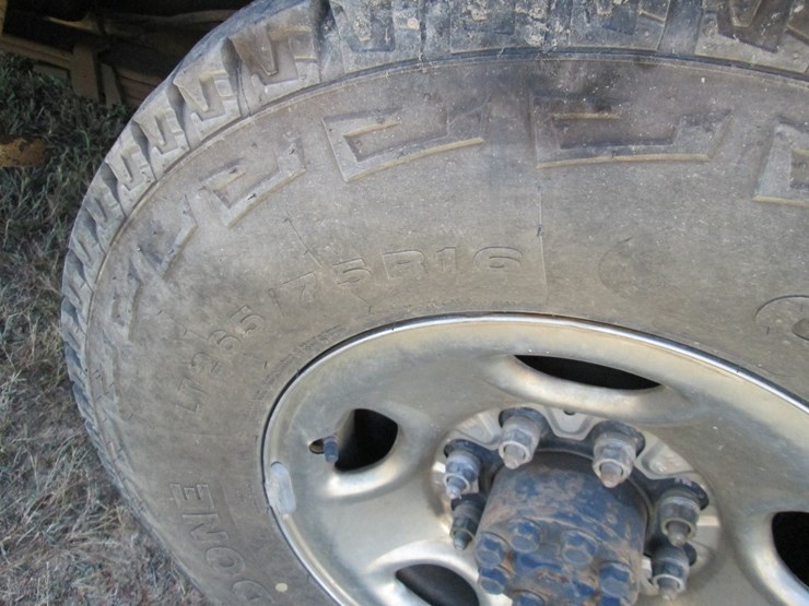 2009-gmc-2500hd-image-6
