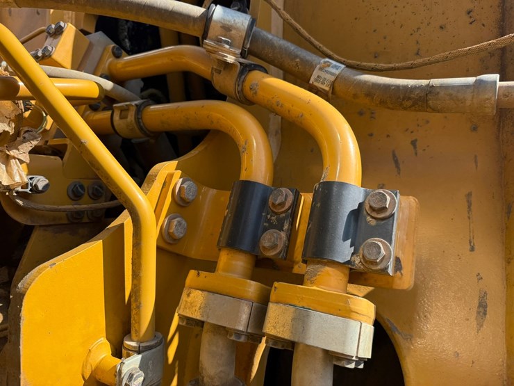 2017-caterpillar-988k-image-84